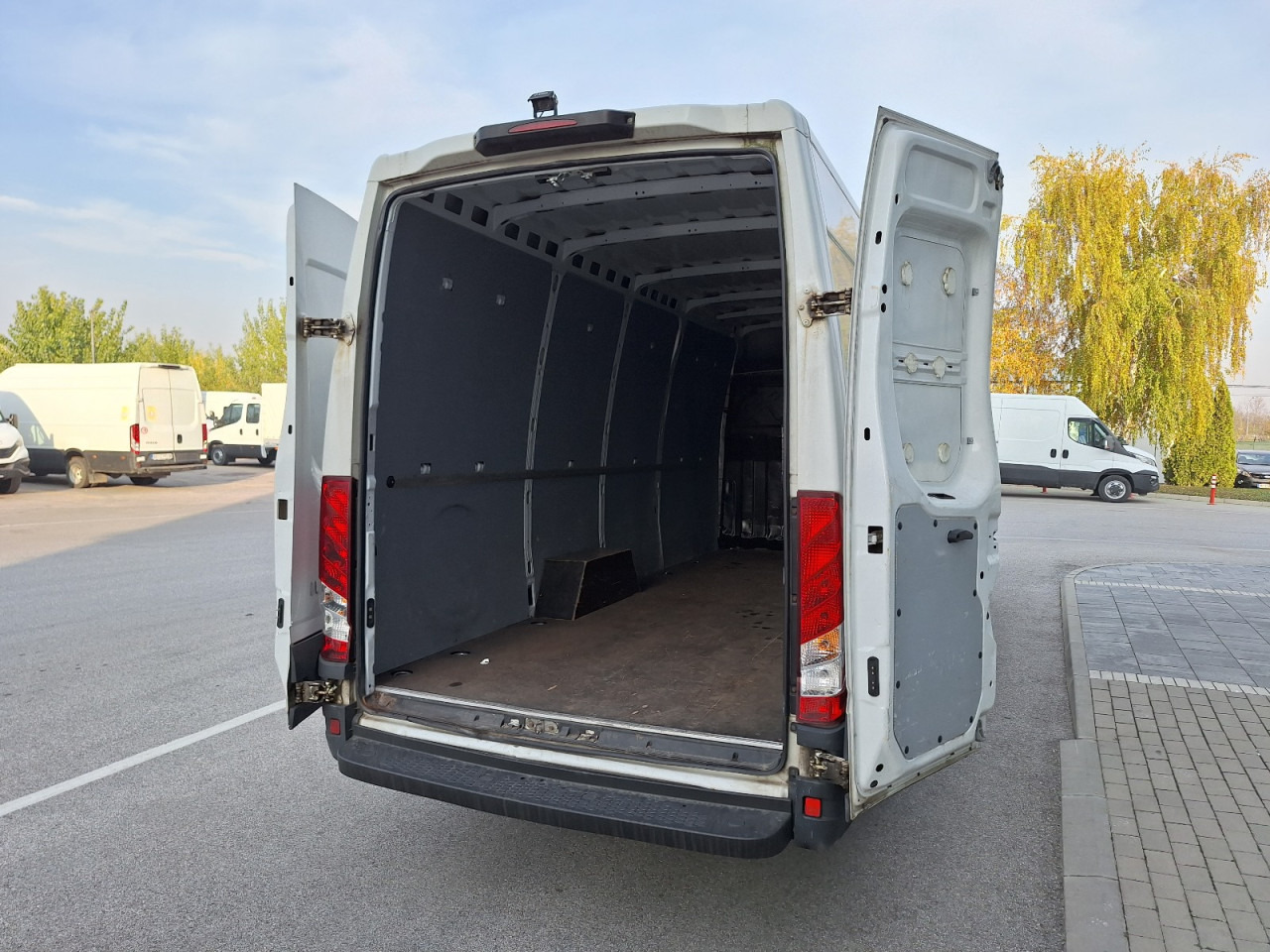 Kaubik IVECO Daily 35S14 16m3: pilt 15 Kaubik IVECO Daily 35S14 16m3: pilt 15