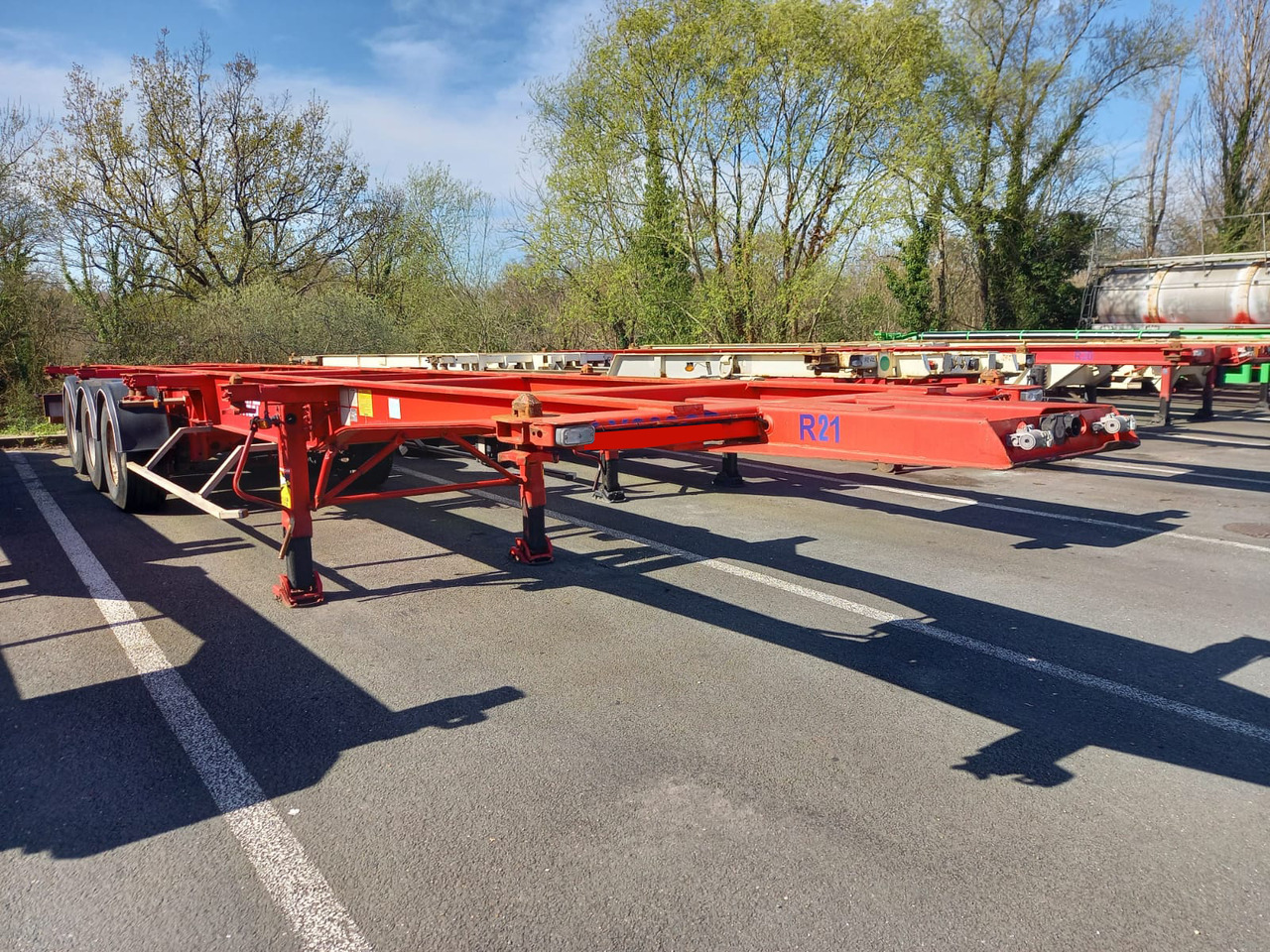 FRUEHAUF - Konteinerveduk/ Tõstukiga poolhaagis: pilt 1 FRUEHAUF - Konteinerveduk/ Tõstukiga poolhaagis: pilt 1