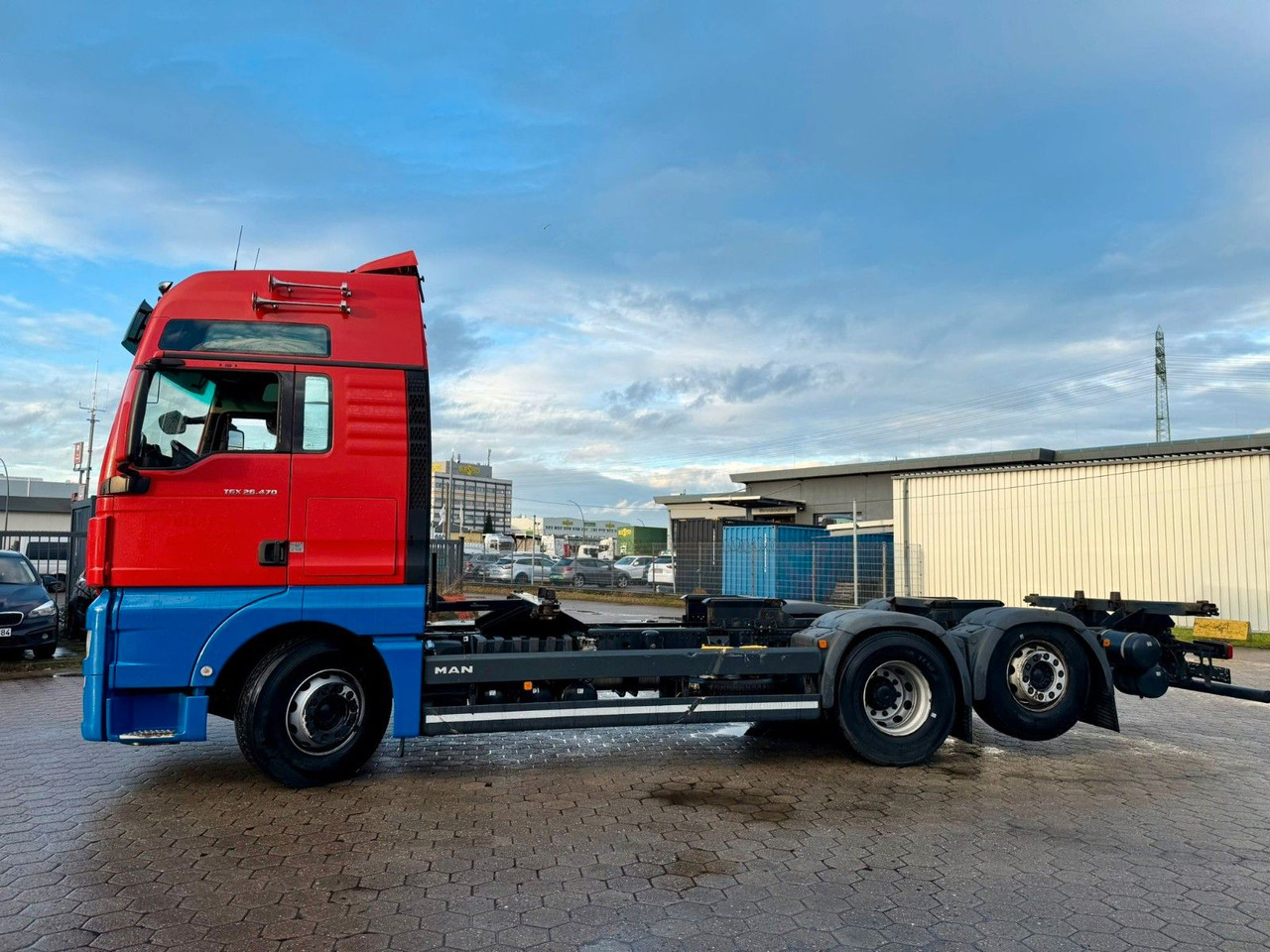 MAN TGX 26.470 XXL 6x2 BDF+Retarter +Standklima - Konteinerveduk/ Tõstukiga veoauto: pilt 4 MAN TGX 26.470 XXL 6x2 BDF+Retarter +Standklima - Konteinerveduk/ Tõstukiga veoauto: pilt 4
