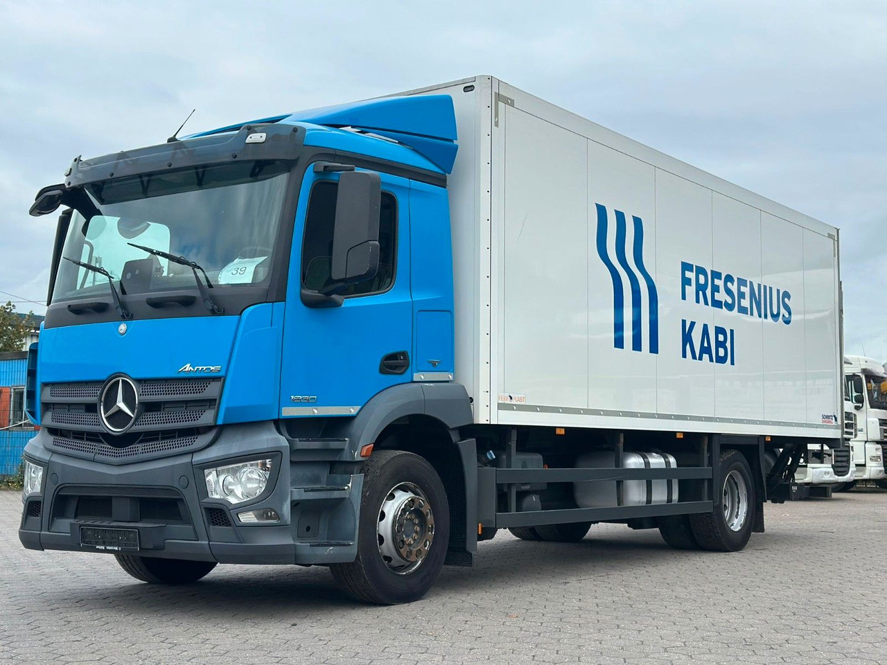 Mercedes-Benz Antos 1830+Isolierkoffer - Kasti veoauto: pilt 1 Mercedes-Benz Antos 1830+Isolierkoffer - Kasti veoauto: pilt 1