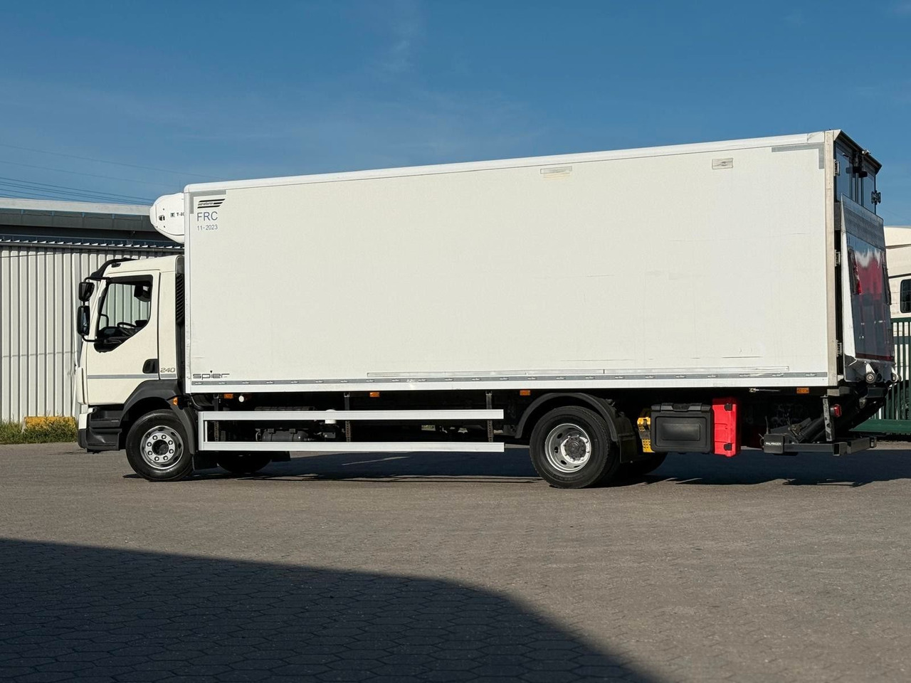 Volvo FL 42 R 240 +Thermoking T-880R+Kamera - Külmutiga veoauto: pilt 5 Volvo FL 42 R 240 +Thermoking T-880R+Kamera - Külmutiga veoauto: pilt 5