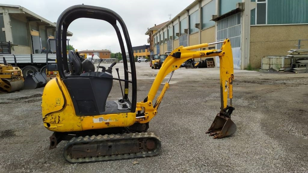 JCB 8018 - Miniekskavaator: pilt 2 JCB 8018 - Miniekskavaator: pilt 2