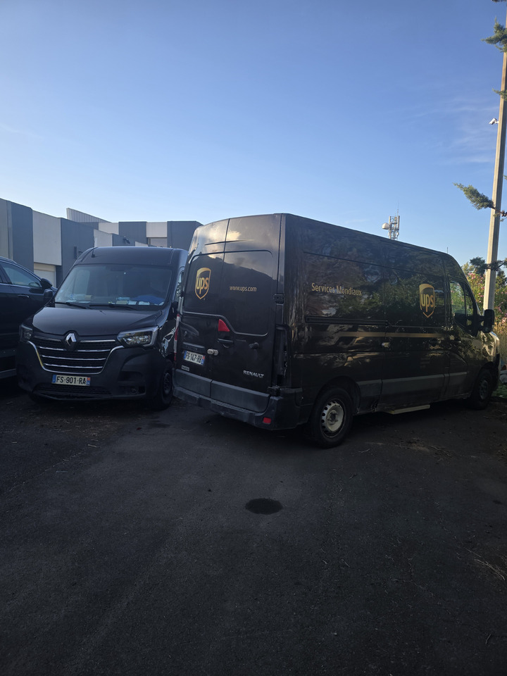RENAULT MASTER - Väike kaubik: pilt 2 RENAULT MASTER - Väike kaubik: pilt 2