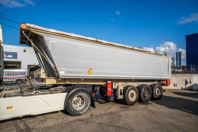 Benalu C39C17-ALU + BACHE - 30m3 - Kallur-poolhaagis: pilt 3 Benalu C39C17-ALU + BACHE - 30m3 - Kallur-poolhaagis: pilt 3