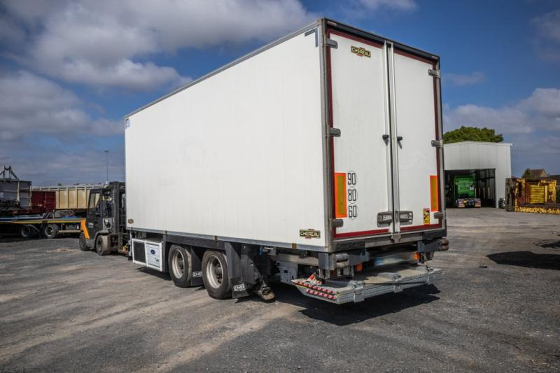 Chereau CHEREAU+CARRIER+DHOLLANDIA 2.5 T. - Furgoonjärelhaagis: pilt 2 Chereau CHEREAU+CARRIER+DHOLLANDIA 2.5 T. - Furgoonjärelhaagis: pilt 2