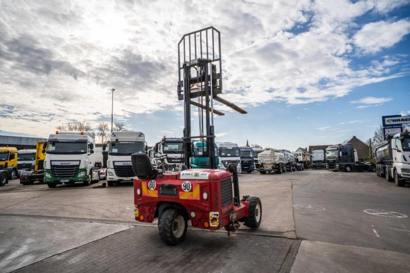 MOFFET M5 20.4 - Veoautol põhinev kahveltõstuk: pilt 5 MOFFET M5 20.4 - Veoautol põhinev kahveltõstuk: pilt 5