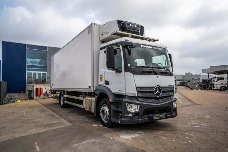 Mercedes ANTOS 1833 +CARRIER SUPRA MULTI 1250Mt+DHOLLANDIA 2.5T - Külmutiga veoauto: pilt 2 Mercedes ANTOS 1833 +CARRIER SUPRA MULTI 1250Mt+DHOLLANDIA 2.5T - Külmutiga veoauto: pilt 2
