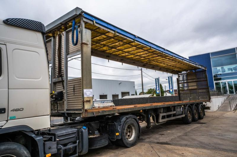 Lecitrailer VOLAILLE/GEFLÛGEL/POULTRY+TOIT REHAUSSABLE ( chariot embarquer ) - Poolhaagis: pilt 1 Lecitrailer VOLAILLE/GEFLÛGEL/POULTRY+TOIT REHAUSSABLE ( chariot embarquer ) - Poolhaagis: pilt 1