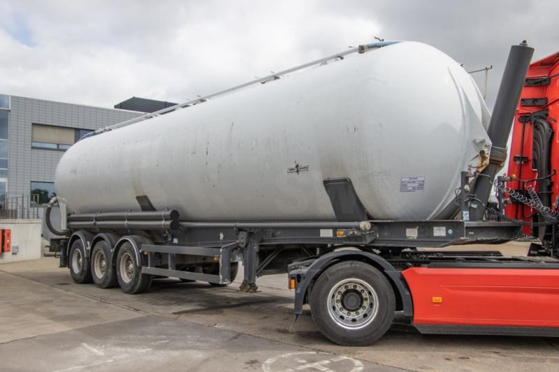 SPITZER SILO EUROVRAC-SK2460 - 60M³+5COMP - Poolhaagis: pilt 2 SPITZER SILO EUROVRAC-SK2460 - 60M³+5COMP - Poolhaagis: pilt 2