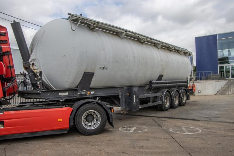SPITZER SILO EUROVRAC-SK2460 - 60M³+5COMP - Poolhaagis: pilt 1 SPITZER SILO EUROVRAC-SK2460 - 60M³+5COMP - Poolhaagis: pilt 1