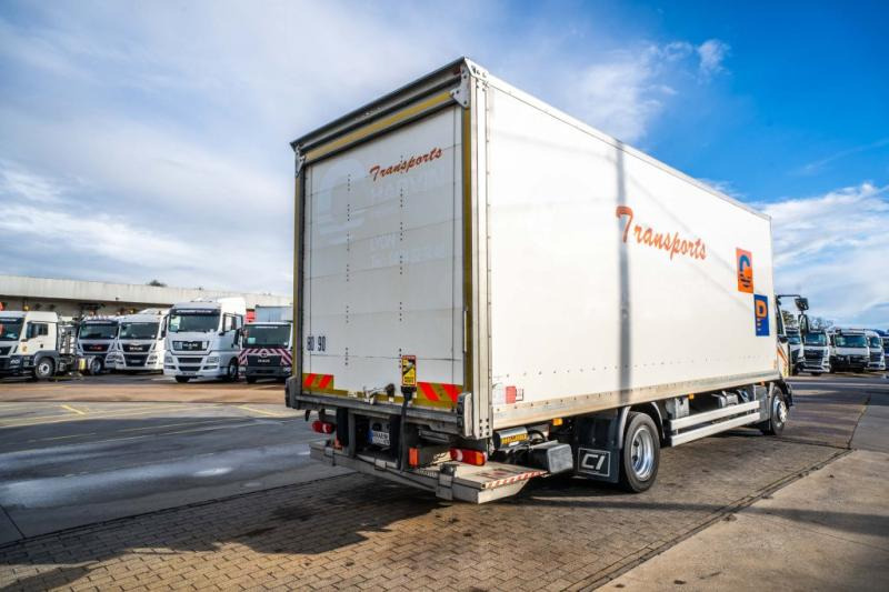 Renault D WIDE 250 DXI (12T)+DHOLLANDIA - Kasti veoauto: pilt 4 Renault D WIDE 250 DXI (12T)+DHOLLANDIA - Kasti veoauto: pilt 4