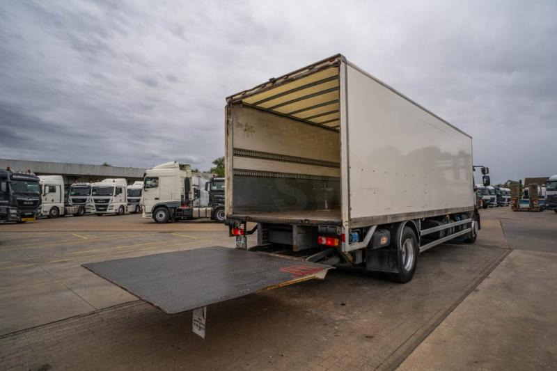 Renault D WIDE 280 (18t) +PALFINGER 2T. - Kasti veoauto: pilt 5 Renault D WIDE 280 (18t) +PALFINGER 2T. - Kasti veoauto: pilt 5