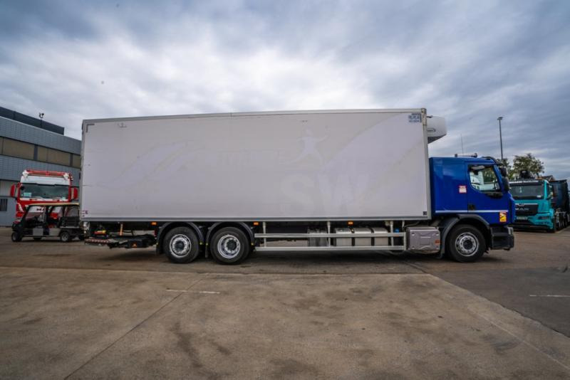 Renault D WIDE 380 DXI+CARRIER SUPRA 1150 Mt + DHOLLANDIA 2T - Külmutiga veoauto: pilt 3 Renault D WIDE 380 DXI+CARRIER SUPRA 1150 Mt + DHOLLANDIA 2T - Külmutiga veoauto: pilt 3