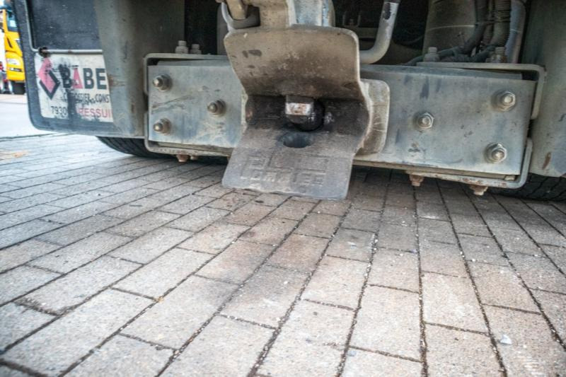Renault LANDER 460DXI-6x2+10 pneus/tires-intarder - Tent veoauto: pilt 5 Renault LANDER 460DXI-6x2+10 pneus/tires-intarder - Tent veoauto: pilt 5