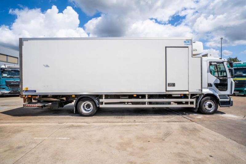 Renault MIDLUM 220 DXI (16t)+CARRIER+DHOLLANDIA +CARRIER - Külmutiga veoauto: pilt 3 Renault MIDLUM 220 DXI (16t)+CARRIER+DHOLLANDIA +CARRIER - Külmutiga veoauto: pilt 3