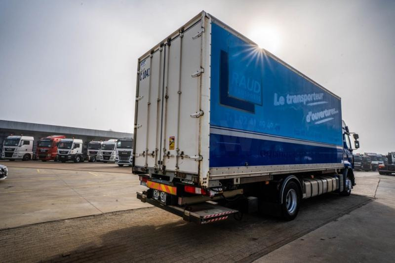 Renault PREMIUM 380 DXI+ DHOLLANDIA - Tent veoauto: pilt 4 Renault PREMIUM 380 DXI+ DHOLLANDIA - Tent veoauto: pilt 4