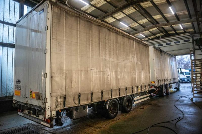 Renault PREMIUM 430DXI-6X2-(+remorque=3.500€) - Tent veoauto: pilt 3 Renault PREMIUM 430DXI-6X2-(+remorque=3.500€) - Tent veoauto: pilt 3