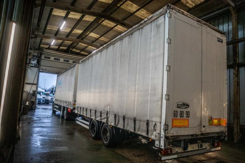 Renault PREMIUM 430DXI-6X2-(+remorque=3.500€) - Tent veoauto: pilt 4 Renault PREMIUM 430DXI-6X2-(+remorque=3.500€) - Tent veoauto: pilt 4