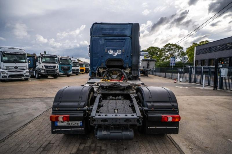 Mercedes ACTROS 1843 LS + HYDRAULIQUE - Sadulveok: pilt 4 Mercedes ACTROS 1843 LS + HYDRAULIQUE - Sadulveok: pilt 4