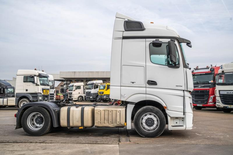 Mercedes ACTROS 1845 LS+E6 - Sadulveok: pilt 3 Mercedes ACTROS 1845 LS+E6 - Sadulveok: pilt 3