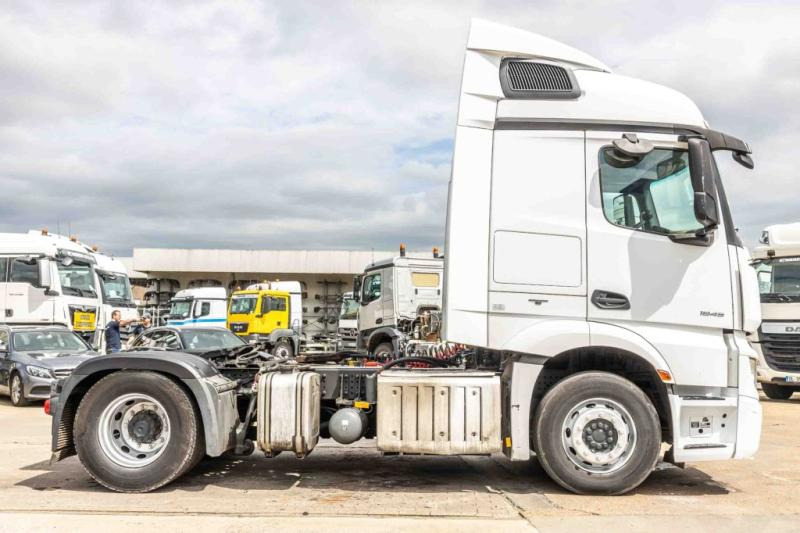 Mercedes ACTROS 1845 LS+HYDR - Sadulveok: pilt 4 Mercedes ACTROS 1845 LS+HYDR - Sadulveok: pilt 4