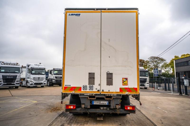 Volvo FH 13 460 -6x2 ( +E64419=AANHANGER) - Tent veoauto: pilt 5 Volvo FH 13 460 -6x2 ( +E64419=AANHANGER) - Tent veoauto: pilt 5