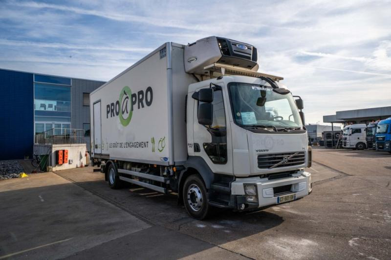 Volvo FL 240(16t)+CARRIER SUPRA 750+DHOLLANDIA 2T. - Külmutiga veoauto: pilt 2 Volvo FL 240(16t)+CARRIER SUPRA 750+DHOLLANDIA 2T. - Külmutiga veoauto: pilt 2