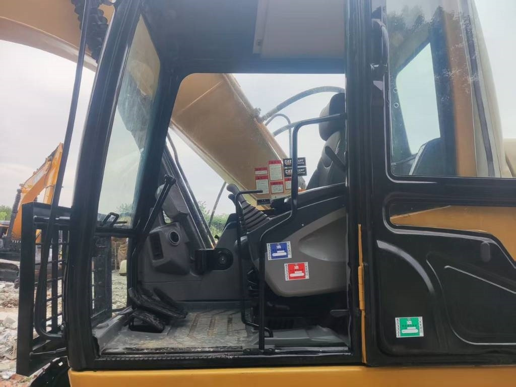 Uus Lintekskavaator CAT 320 C: pilt 6