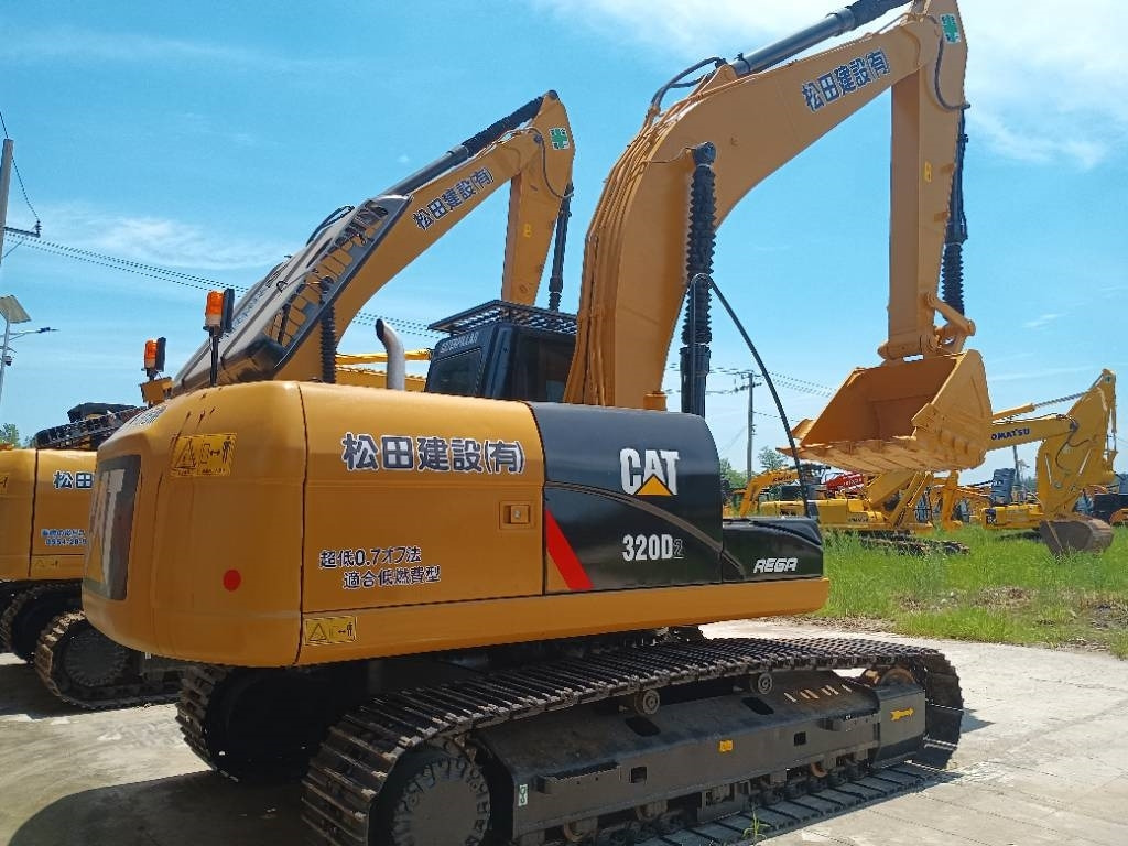 CAT 320D2 - Lintekskavaator: pilt 1 CAT 320D2 - Lintekskavaator: pilt 1