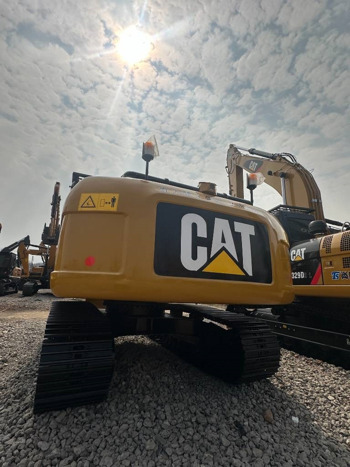 CAT 320D2 - Lintekskavaator: pilt 4 CAT 320D2 - Lintekskavaator: pilt 4