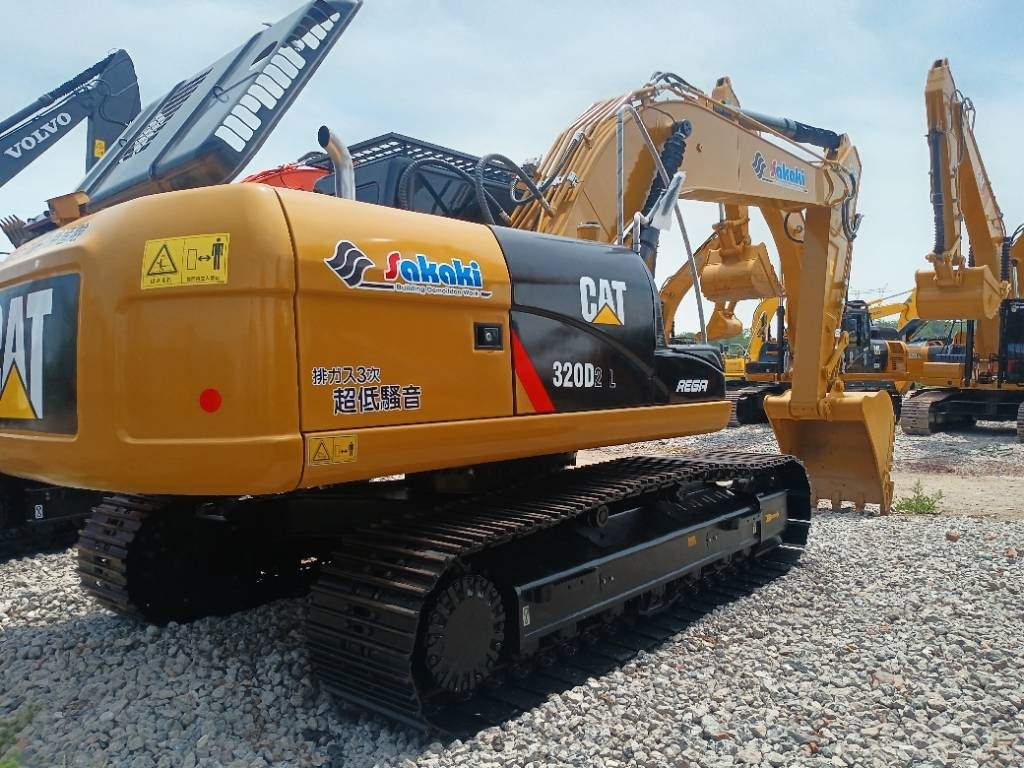 CAT 320D2 - Lintekskavaator: pilt 1 CAT 320D2 - Lintekskavaator: pilt 1