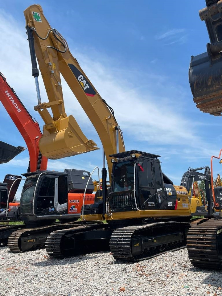 CAT 323D2 - Lintekskavaator: pilt 2 CAT 323D2 - Lintekskavaator: pilt 2