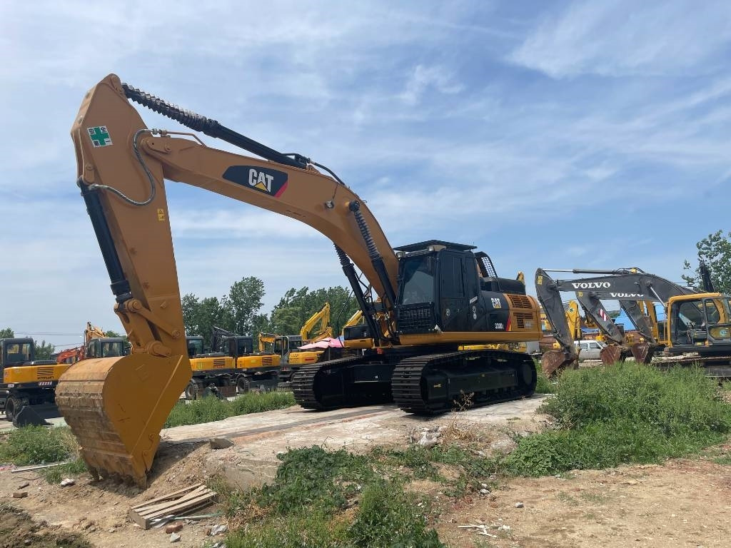 CAT 330D2 - Lintekskavaator: pilt 2 CAT 330D2 - Lintekskavaator: pilt 2