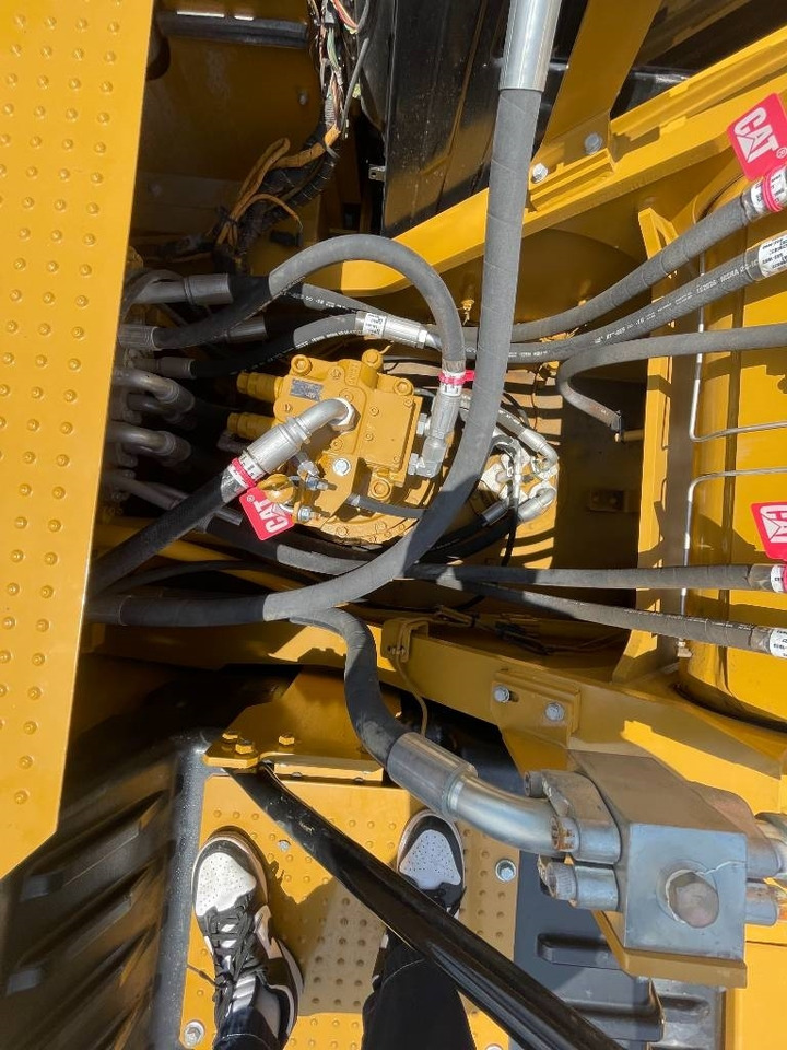 CAT 330GC - Lintekskavaator: pilt 3 CAT 330GC - Lintekskavaator: pilt 3
