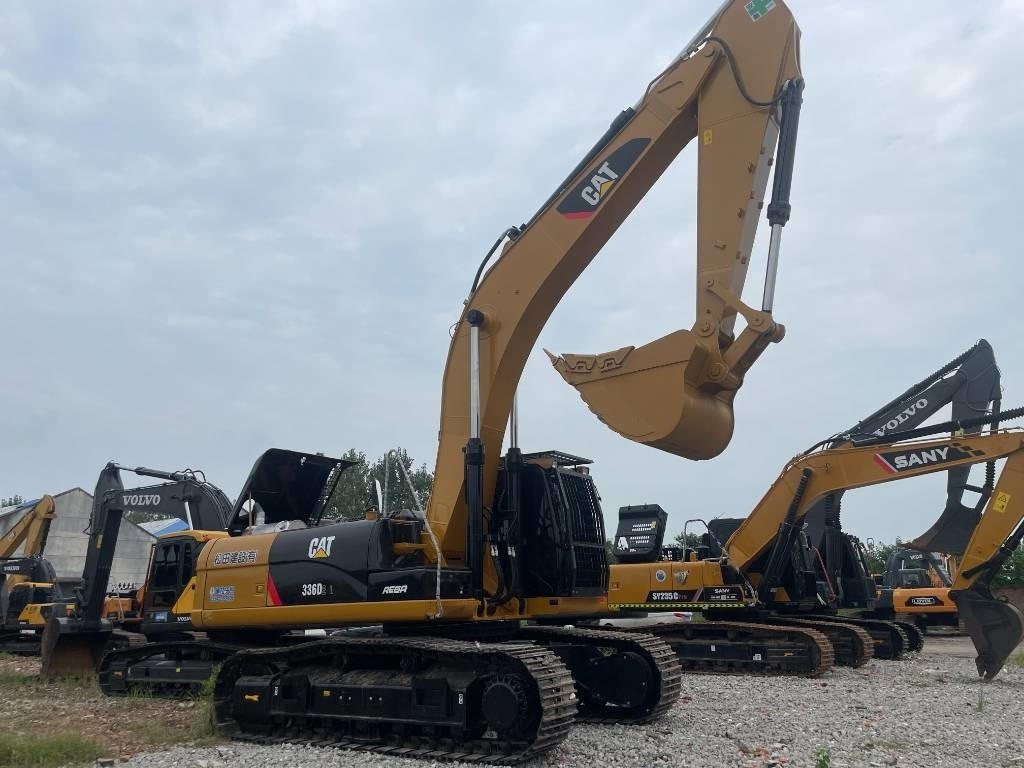CAT 336D2L - Lintekskavaator: pilt 2 CAT 336D2L - Lintekskavaator: pilt 2