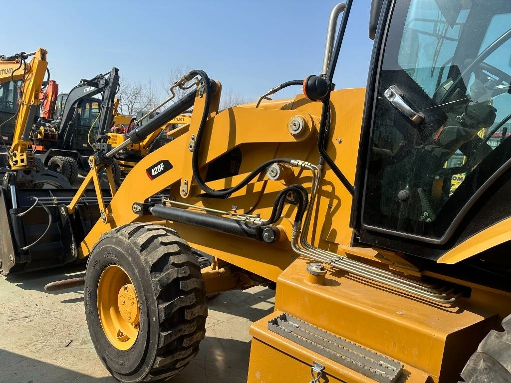 CAT 420 F - Lintekskavaator: pilt 4 CAT 420 F - Lintekskavaator: pilt 4