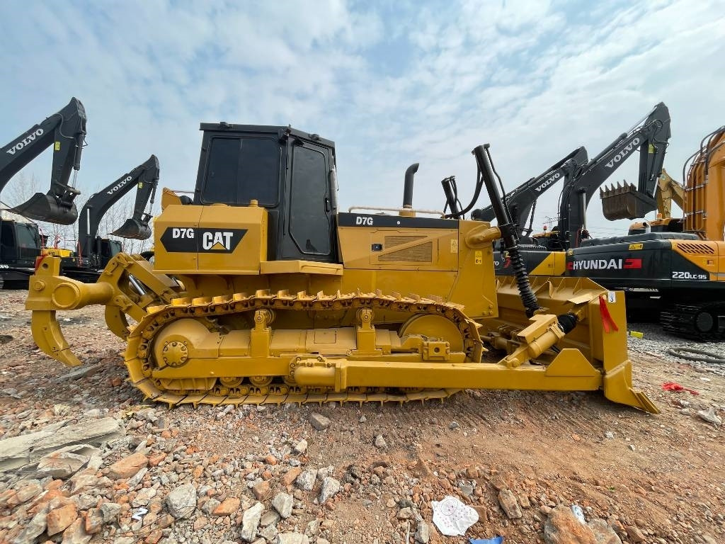 CAT D 7 G - Lintekskavaator: pilt 1 CAT D 7 G - Lintekskavaator: pilt 1