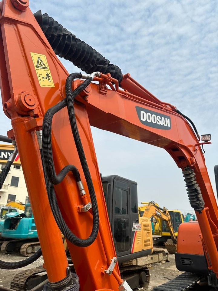 Doosan DH 60-7 - Lintekskavaator: pilt 4 Doosan DH 60-7 - Lintekskavaator: pilt 4