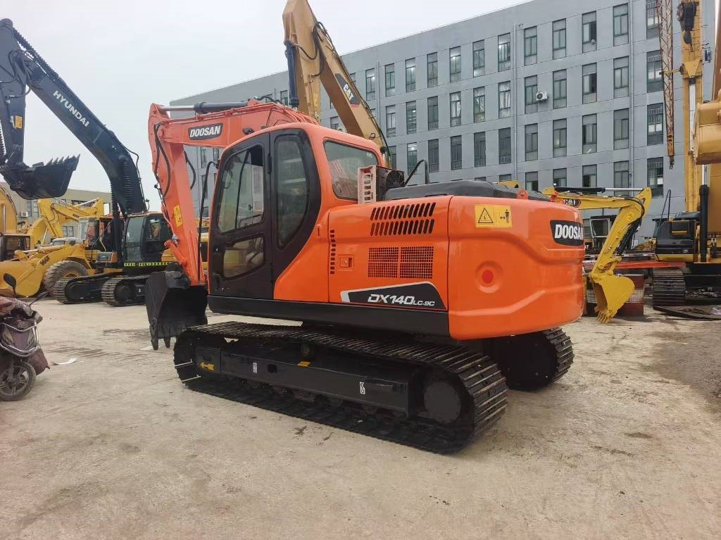 Doosan DX 140 - Lintekskavaator: pilt 1 Doosan DX 140 - Lintekskavaator: pilt 1
