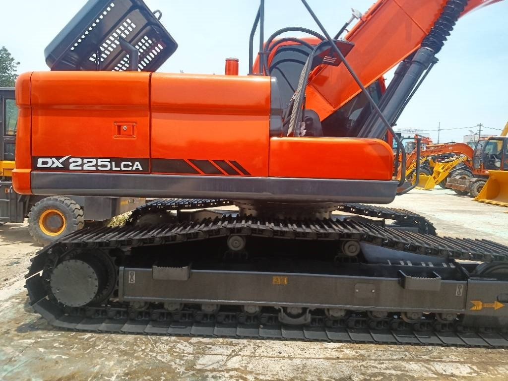 Doosan DX 225 - Lintekskavaator: pilt 2 Doosan DX 225 - Lintekskavaator: pilt 2