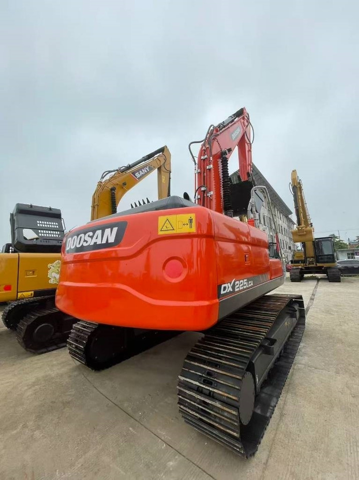 Doosan DX 225 LC - Lintekskavaator: pilt 4 Doosan DX 225 LC - Lintekskavaator: pilt 4