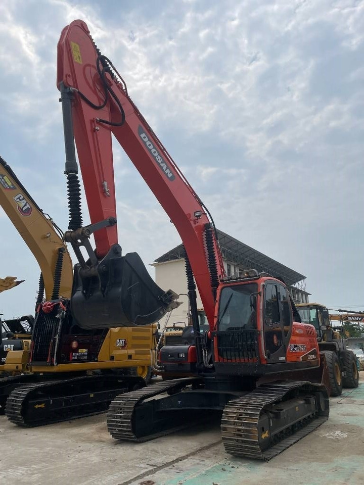 Doosan DX 225 LC - Lintekskavaator: pilt 5 Doosan DX 225 LC - Lintekskavaator: pilt 5