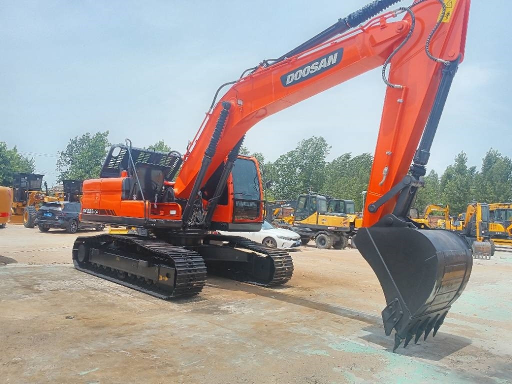Doosan DX 225 LCA - Lintekskavaator: pilt 2 Doosan DX 225 LCA - Lintekskavaator: pilt 2
