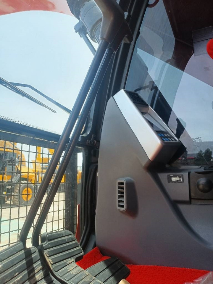 Doosan DX 225 LCA - Lintekskavaator: pilt 5 Doosan DX 225 LCA - Lintekskavaator: pilt 5