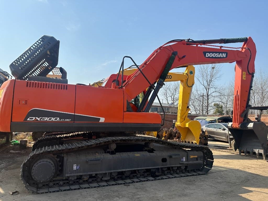 Doosan DX 300 - Lintekskavaator: pilt 2 Doosan DX 300 - Lintekskavaator: pilt 2