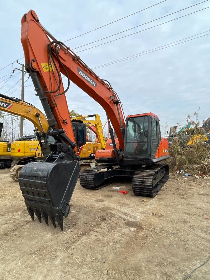 Uus Lintekskavaator Doosan dx150: pilt 9