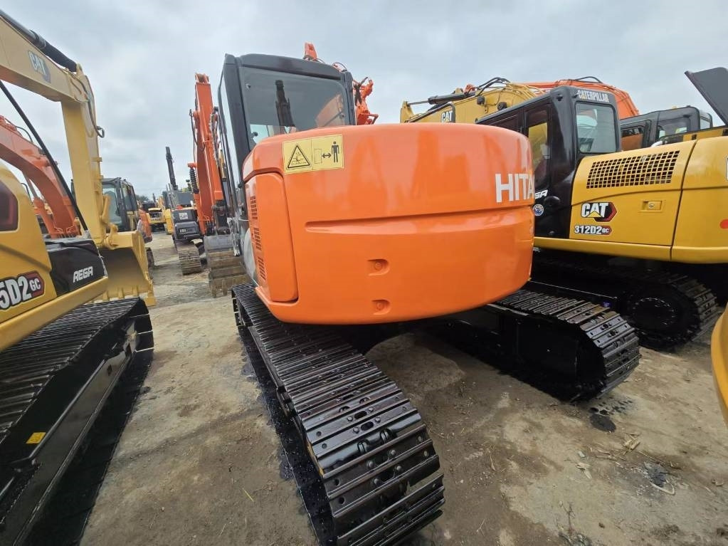 Hitachi ZX 135 US - Lintekskavaator: pilt 2 Hitachi ZX 135 US - Lintekskavaator: pilt 2