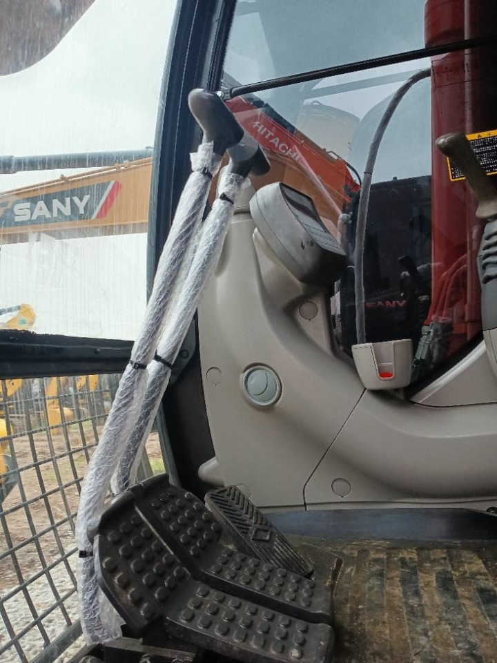 Hitachi ZX 200 - Lintekskavaator: pilt 4 Hitachi ZX 200 - Lintekskavaator: pilt 4