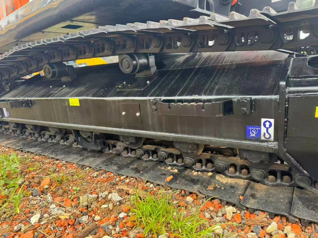 Hitachi ZX 200 - Lintekskavaator: pilt 5 Hitachi ZX 200 - Lintekskavaator: pilt 5