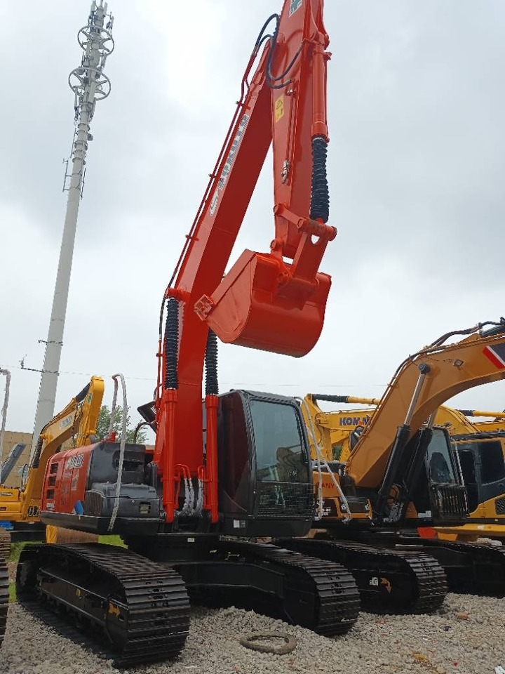 Hitachi ZX 200 - Lintekskavaator: pilt 1 Hitachi ZX 200 - Lintekskavaator: pilt 1